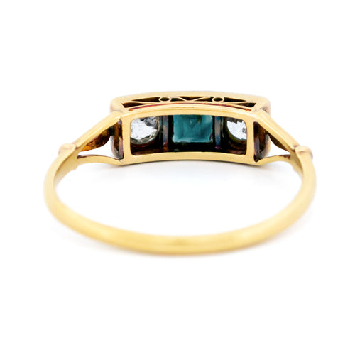 Bague 53 Bague Art déco en or jaune et blanc 14k, saphirs et diamants 58 Facettes D351F4A3CF4043F2B2AAD0EB0A6A2763