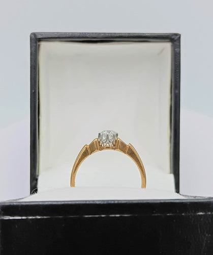 Bague 53 Bague solitaire en or 18k avec diamant taille ancienne 58 Facettes NIC/3/01/00/B