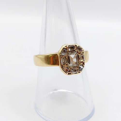 Bague 56 Bague chevalière ancienne en or 18k et diamants taille table, vers 1890 58 Facettes A08021