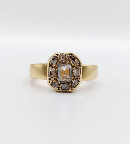 Bague 56 Bague chevalière ancienne en or 18k et diamants taille table, vers 1890 58 Facettes A08021