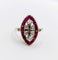 Bague 56 Bague marquise Art déco en or 18k, diamants taille ancienne et rubis calibrés 58 Facettes A08023