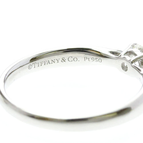 Bague 52 Tiffany & Co. - Bague solitaire Harmony en platine avec diamant taille brillant 58 Facettes bsvh16jza5
