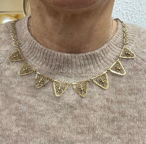 Collier Collier en or jaune 750/1000 à filigrane vintage 58 Facettes Collier