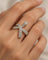 Bague 54 Alain Roure - Bague « Boucle stylisée » en or gris et diamants 58 Facettes B26352