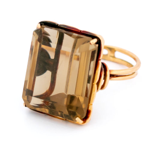 Bague 53.8 Bague solitaire en quartz fumé et or jaune 14k, période Rétro 58 Facettes D2A6FAA6012147A591F5DDFC243E260F