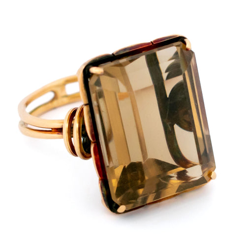 Bague 53.8 Bague solitaire en quartz fumé et or jaune 14k, période Rétro 58 Facettes D2A6FAA6012147A591F5DDFC243E260F