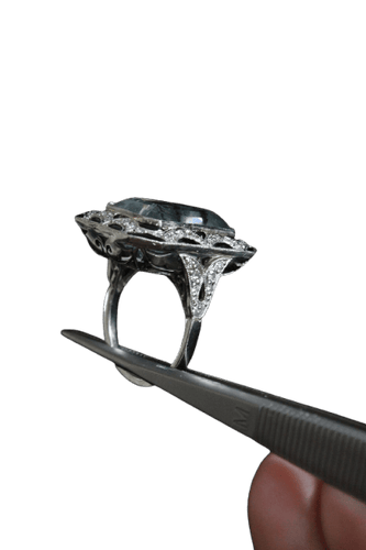 Bague de style Art déco en platine, aigue-marine, diamants et onyx