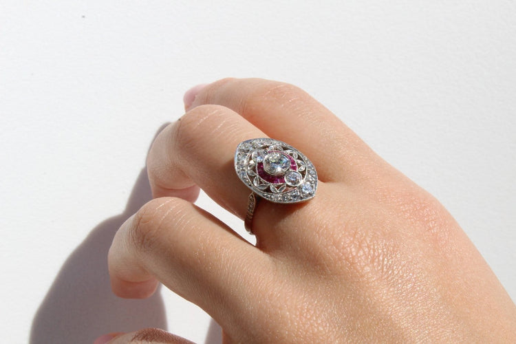 Bague 57 Bague de style Art déco en platine, diamants et rubis 58 Facettes ANILLO 11