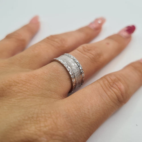 Bague 53 Bague en or blanc 18k 58 Facettes #2115