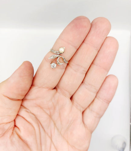 Bague 56 Bague duchesse en or 18k et platine, diamant taille ancienne et perle 58 Facettes A07827