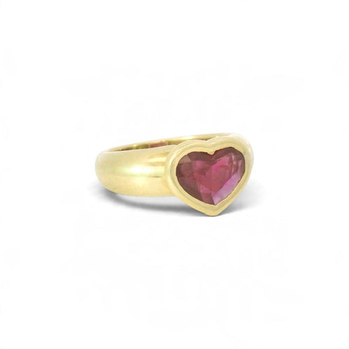 Bague 52 Bague vintage en or jaune 18 carats sertie d’un rubis cœur 58 Facettes 566