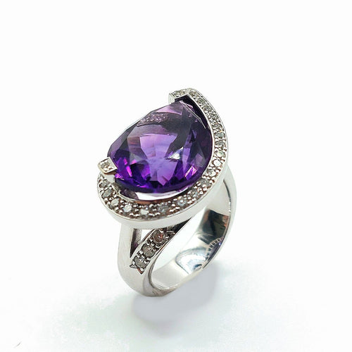 Bague 51 Bague en or blanc 18k, améthyste taille poire et diamants 58 Facettes 278