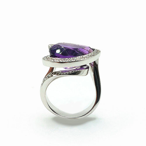 Bague 51 Bague en or blanc 18k, améthyste taille poire et diamants 58 Facettes 278
