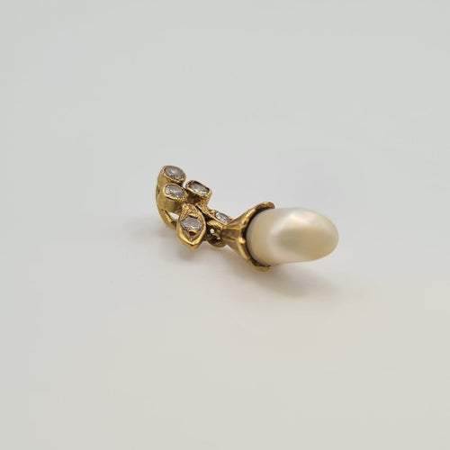 Pendentif Pendentif en or jaune 18 carats serti d’une perle 58 Facettes #2807
