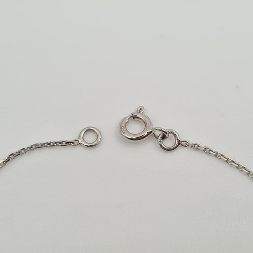 Bracelet Bracelet rond en or blanc 18 carats avec diamants 58 Facettes #2918