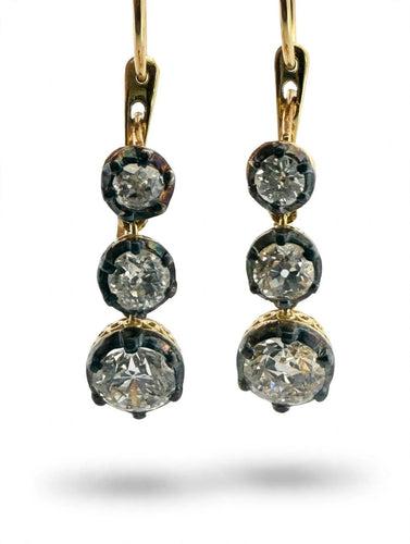 Boucles d'oreilles Boucles d’oreilles pendantes anciennes en or 18k avec diamants 58 Facettes 619/26 A