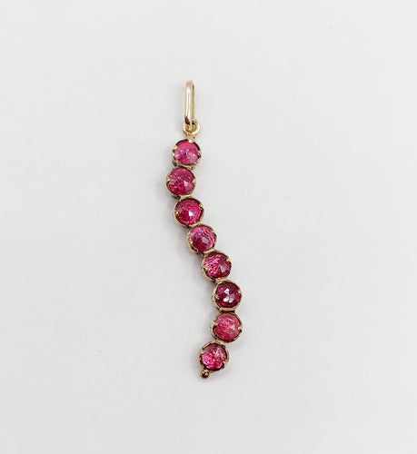 Pendentif Pendentif victorien en or rose 18k et grenats, vers 1870 58 Facettes A07901