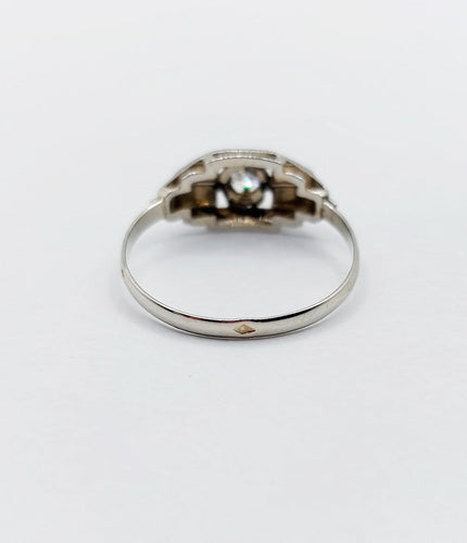 Bague 53 Bague Art déco en or blanc 18k, diamant, vers 1930 58 Facettes A07177