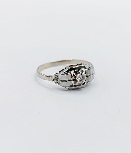 Bague 53 Bague Art déco en or blanc 18k, diamant, vers 1930 58 Facettes A07177