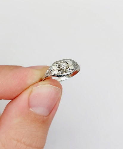 Bague 53 Bague Art déco en or blanc 18k, diamant, vers 1930 58 Facettes A07177