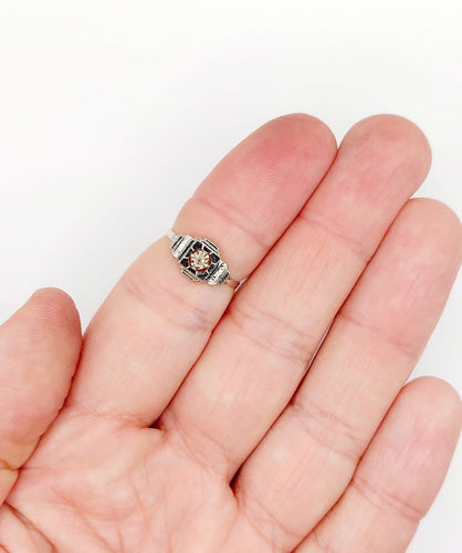 Bague 52 Bague Art déco en or blanc 18k, diamant taille ancienne, circa 1930 58 Facettes A07178