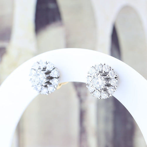 Boucles d'oreilles Boucles d’oreilles anciennes en or jaune et blanc 18k avec diamants, 1,22 ct 58 Facettes 2B-DD