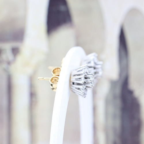 Boucles d'oreilles Boucles d’oreilles anciennes en or jaune et blanc 18k avec diamants, 1,22 ct 58 Facettes 2B-DD