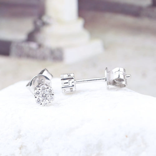Boucles d'oreilles Boucles d’oreilles à rosettes de diamants en or blanc 18K, 0,12 ct 58 Facettes 2B-YY