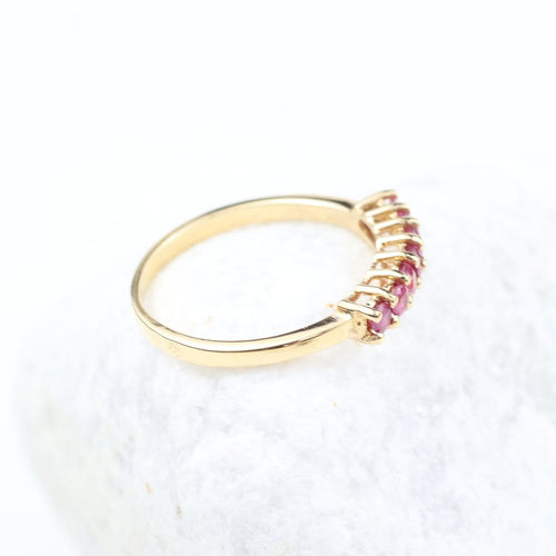 Bague Demi-alliance de 7 rubis en or jaune 18K – 0,56 ct 58 Facettes 2B-OO