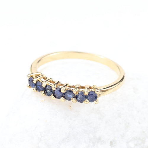 Bague Demi-alliance en or jaune 18 carats, 7 saphirs bleus, 0,56 ct 58 Facettes 2B-XX