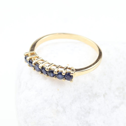Bague Demi-alliance en or jaune 18 carats, 7 saphirs bleus, 0,56 ct 58 Facettes 2B-XX