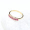Bague 53 Ensemble de quatre demi-alliances en or jaune 18K, diamants, rubis, émeraudes et saphirs 58 Facettes 2B-XXXX4