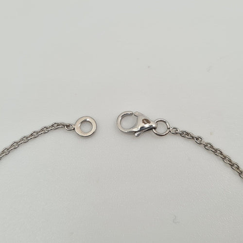 Bracelet Bracelet infini en or blanc 18 carats avec diamants 58 Facettes #3935