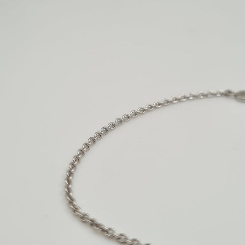 Bracelet Bracelet infini en or blanc 18 carats avec diamants 58 Facettes #3935