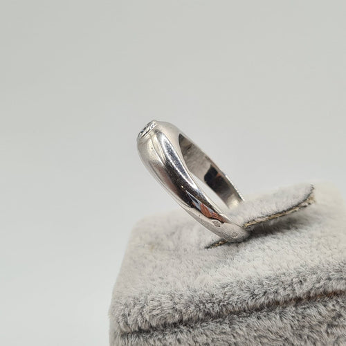 Bague 52 Alliance en or blanc 18 carats avec diamant 58 Facettes #4056