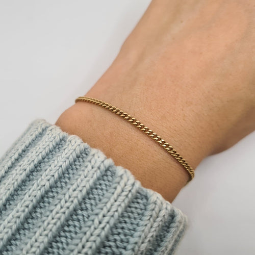 Bracelet Bracelet chaîne en or jaune 18k 58 Facettes #4152