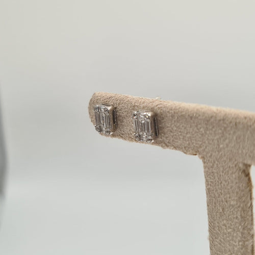 Boucles d'oreilles Boucles d’oreilles en or blanc 18k avec diamants naturels 58 Facettes #4270
