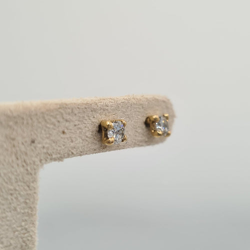 Boucles d'oreilles Boucles d’oreilles en or jaune 18k avec diamants 58 Facettes #4297
