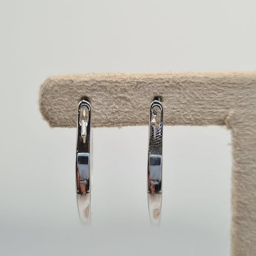 Boucles d'oreilles Boucles d’oreilles en or blanc serties de diamants naturels 58 Facettes #4310