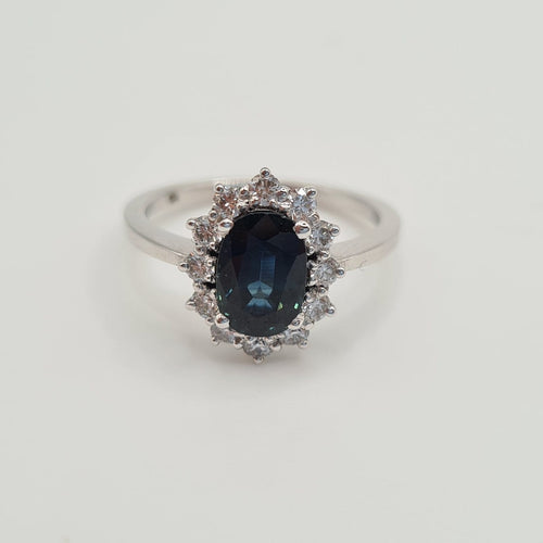 Bague 53 Bague en or blanc 18k, diamants et saphir 58 Facettes #4335