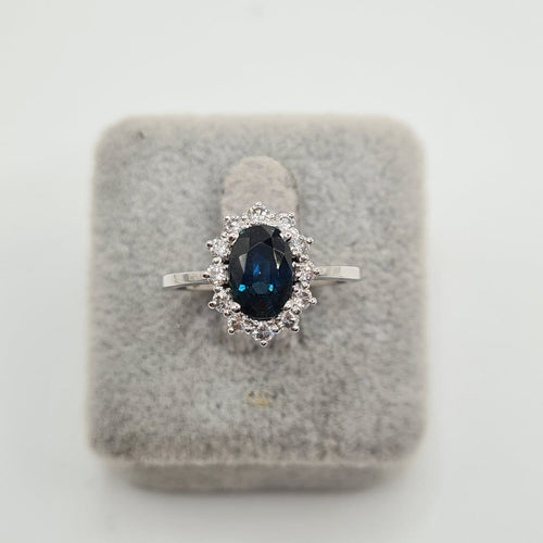 Bague 53 Bague en or blanc 18k, diamants et saphir 58 Facettes #4335