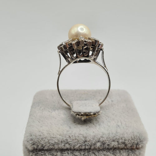 Bague 50 Bague en or blanc 18k avec perle et diamant 58 Facettes #4448