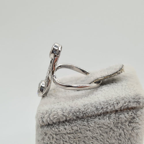 Bague 51.5 Bague en or blanc 18k avec diamants 58 Facettes #4460