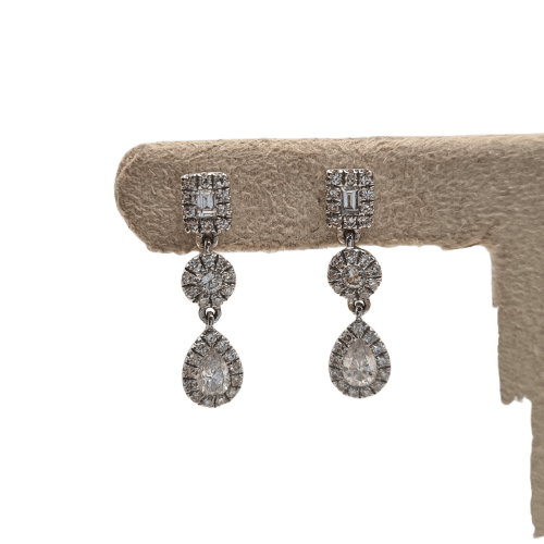 Boucles d'oreilles Boucles d’oreilles en or blanc 18k avec diamants naturels 58 Facettes #4483