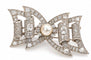 Broche Broche Art déco nœud en platine, diamants et perle 58 Facettes B2308