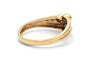 Bague 56 Bague contemporaine en or jaune 18 ct, émeraude, rubis, saphirs et diamants 58 Facettes B990