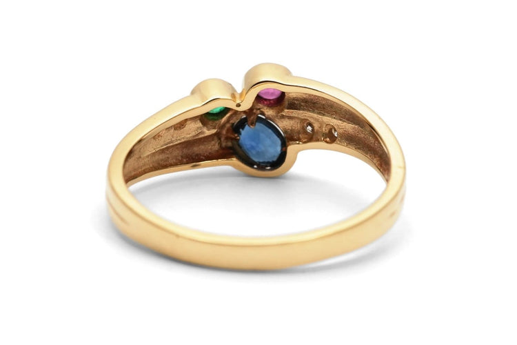 Bague 56 Bague contemporaine en or jaune 18 ct, émeraude, rubis, saphirs et diamants 58 Facettes B990