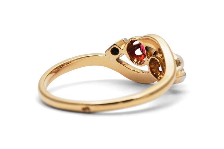 Bague 54 Bague Art nouveau en or jaune 18 carats, perle, rubis et diamants taille rose 58 Facettes B1000