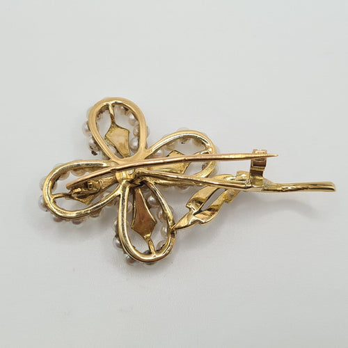 Broche Broche fleur en or jaune 18 carats avec diamant 58 Facettes #4505