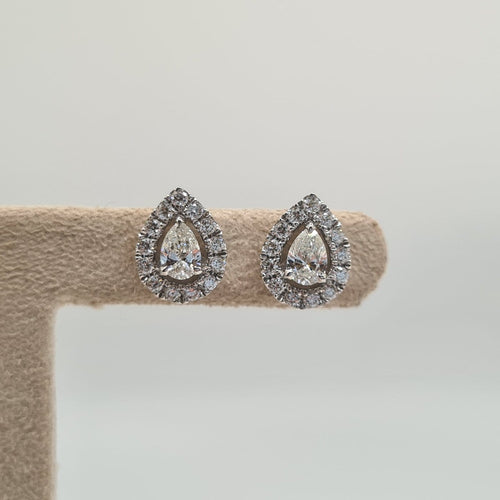 Boucles d'oreilles Boucles d’oreilles en or blanc 18k avec diamant naturel 58 Facettes #4562